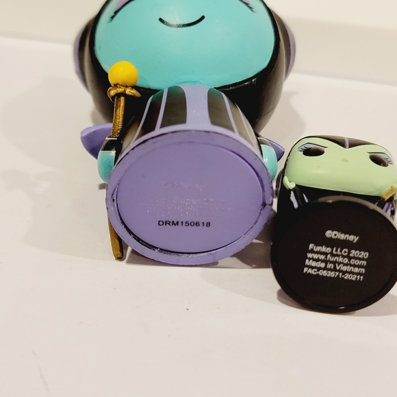 Funko Disney Sleeping Beauty Maleficent Figure Set - Picture 9 of 9